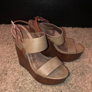 Brown/tan Charlotte Russe wedges